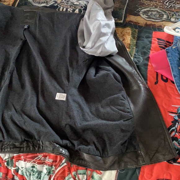 Banana republic leather jacket - Picture 13 of 16